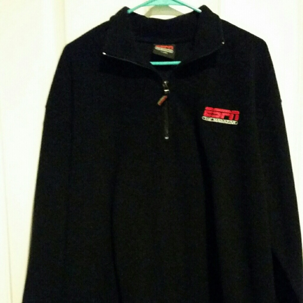 ESPN MAGAZINE Mens Pullover - Only worn once.